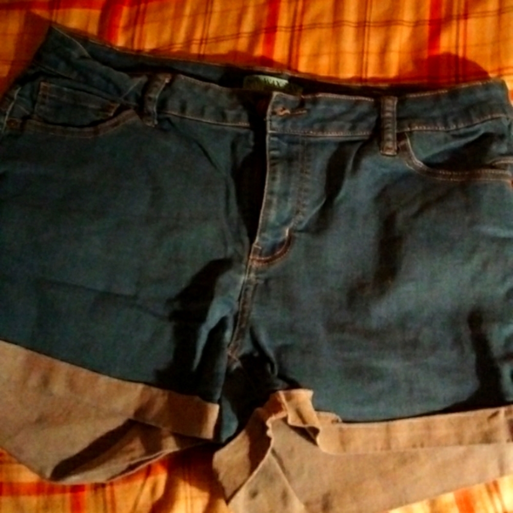 Jean shorts by Wax Jean butts and it is size 2XL